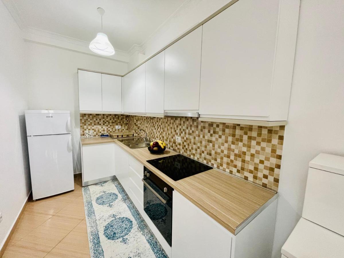 Jico Travel - Bani Apartments Влёра Экстерьер фото